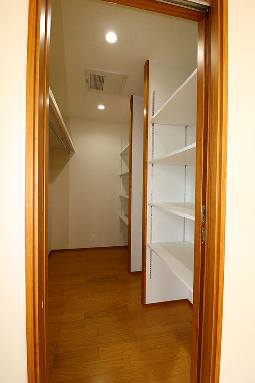 トモホーム|ウォークインクローゼット